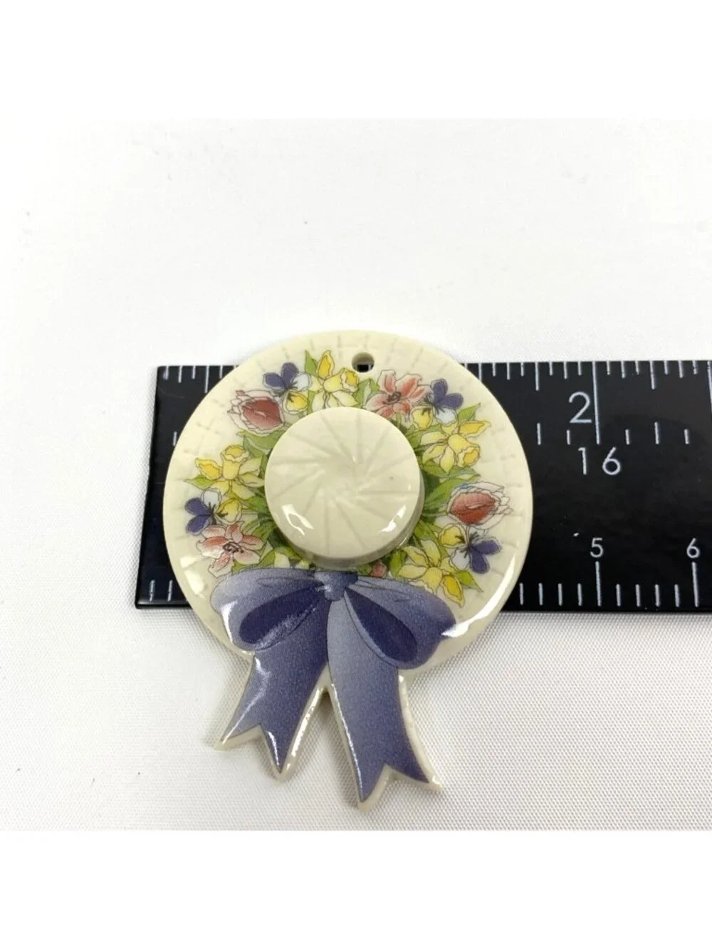 Longaberger Tie-On Bonnet Hat Early Blossoms Pottery 37133 1999 New in Box